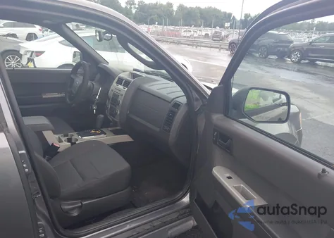 2011 Ford Escape Xlt Automatic from USA, damaged, VIN 1FMCU0DGXBKC00539